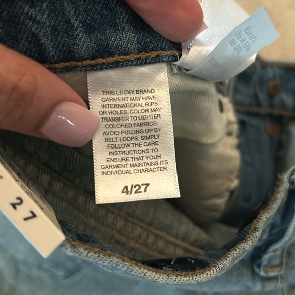 Lucky Brand Boy Mid-Rise Blue
Cutoff Denim Jean Shorts Size 4/27 - Picture 5 of 7